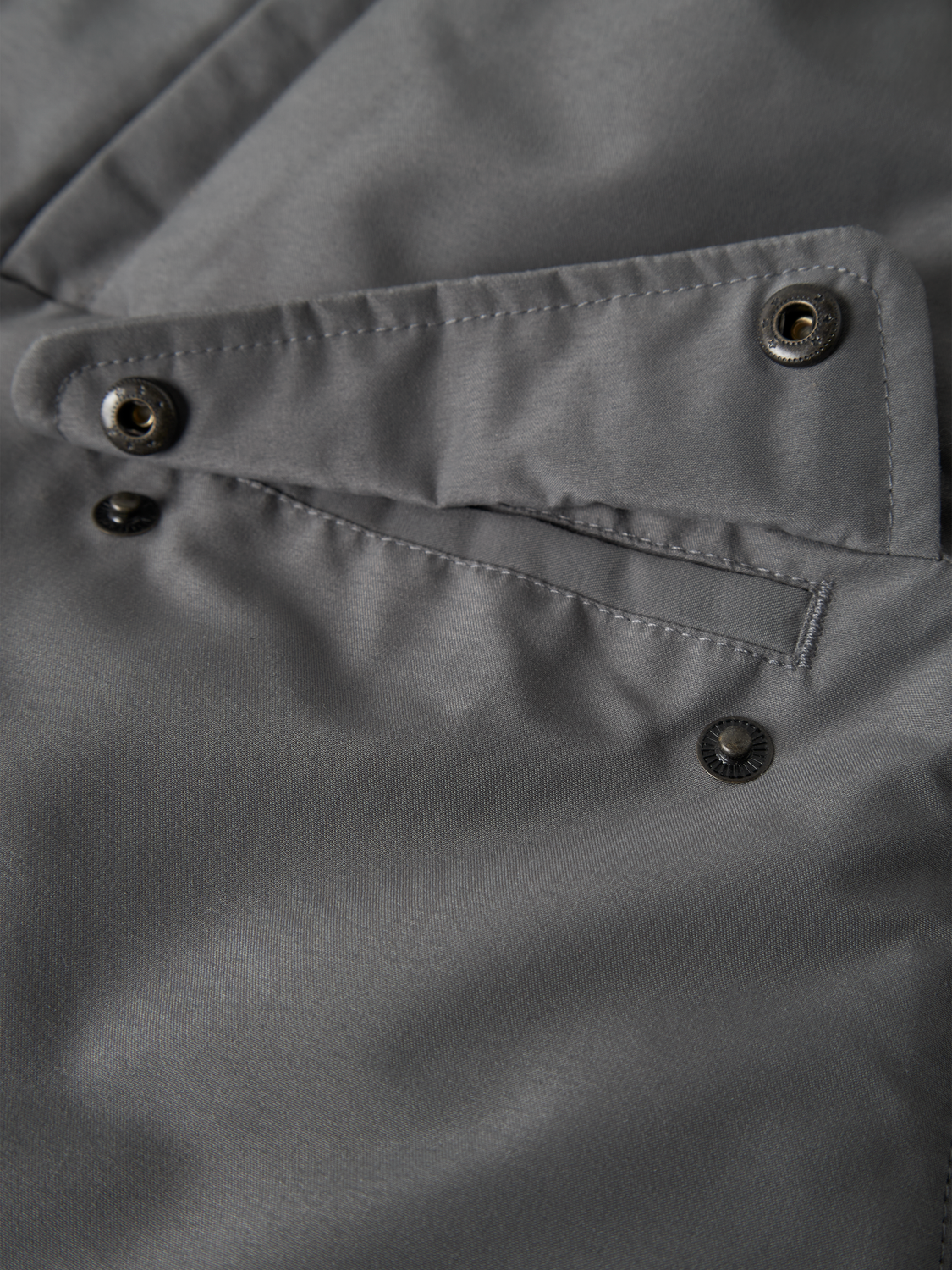 model_shot-front_full